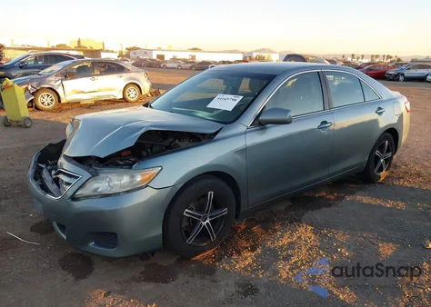 2011 Toyota Camry Le z USA, uszkodzony, nr VIN 4T1BF3EK9BU712680